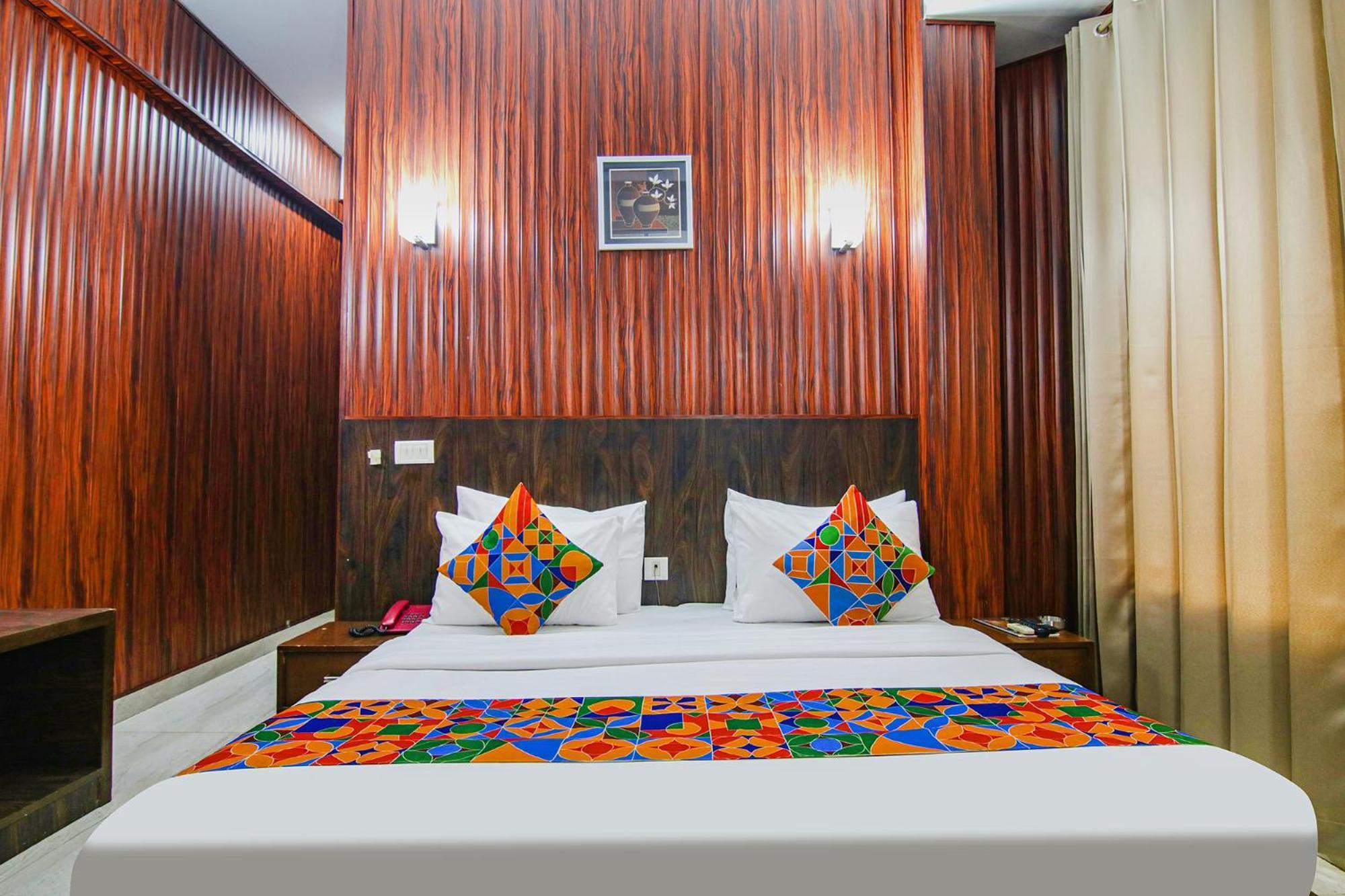 Fabhotel Prime The Rivlet Mg Road Gurgaon Dış mekan fotoğraf