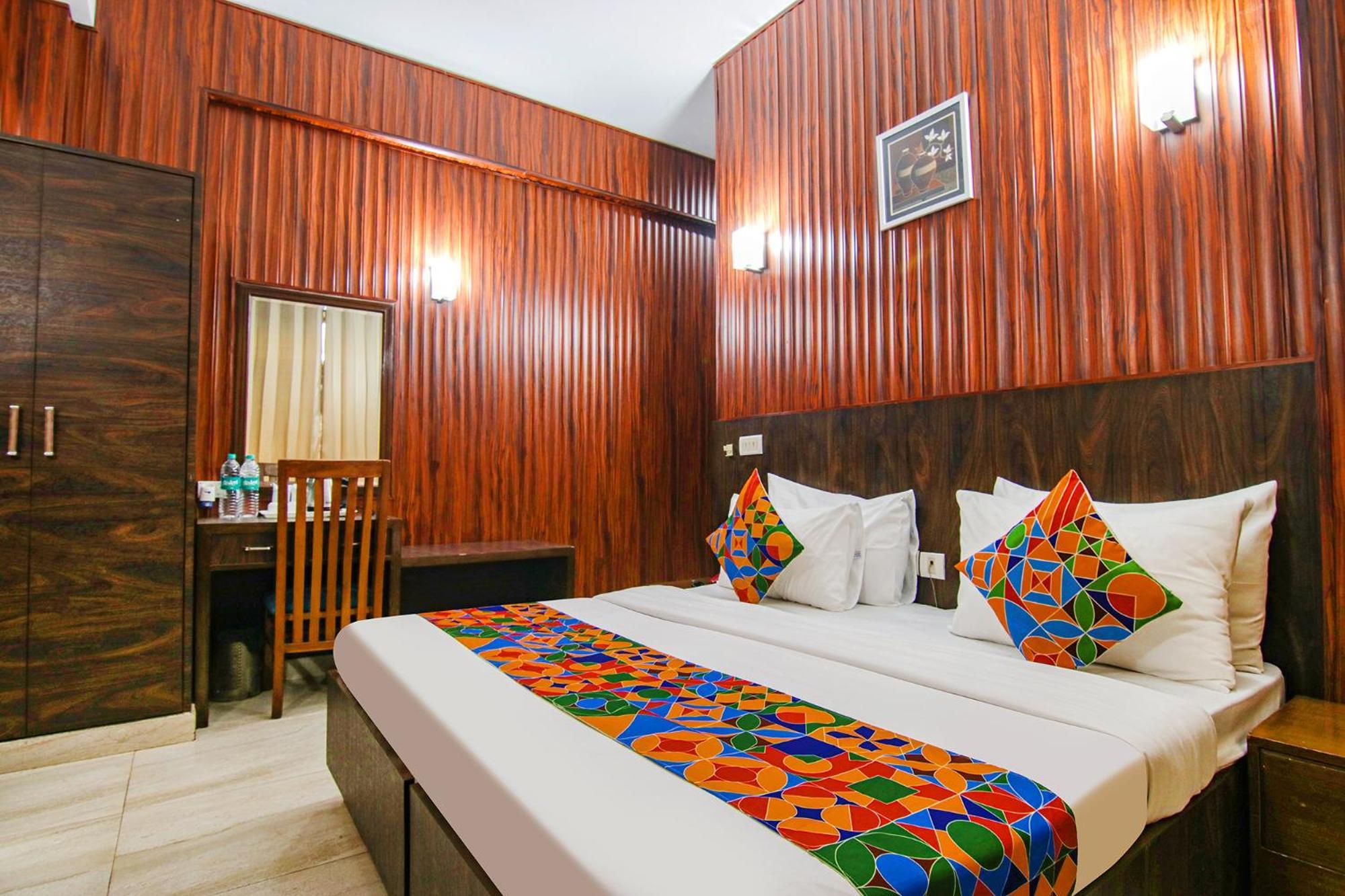 Fabhotel Prime The Rivlet Mg Road Gurgaon Dış mekan fotoğraf
